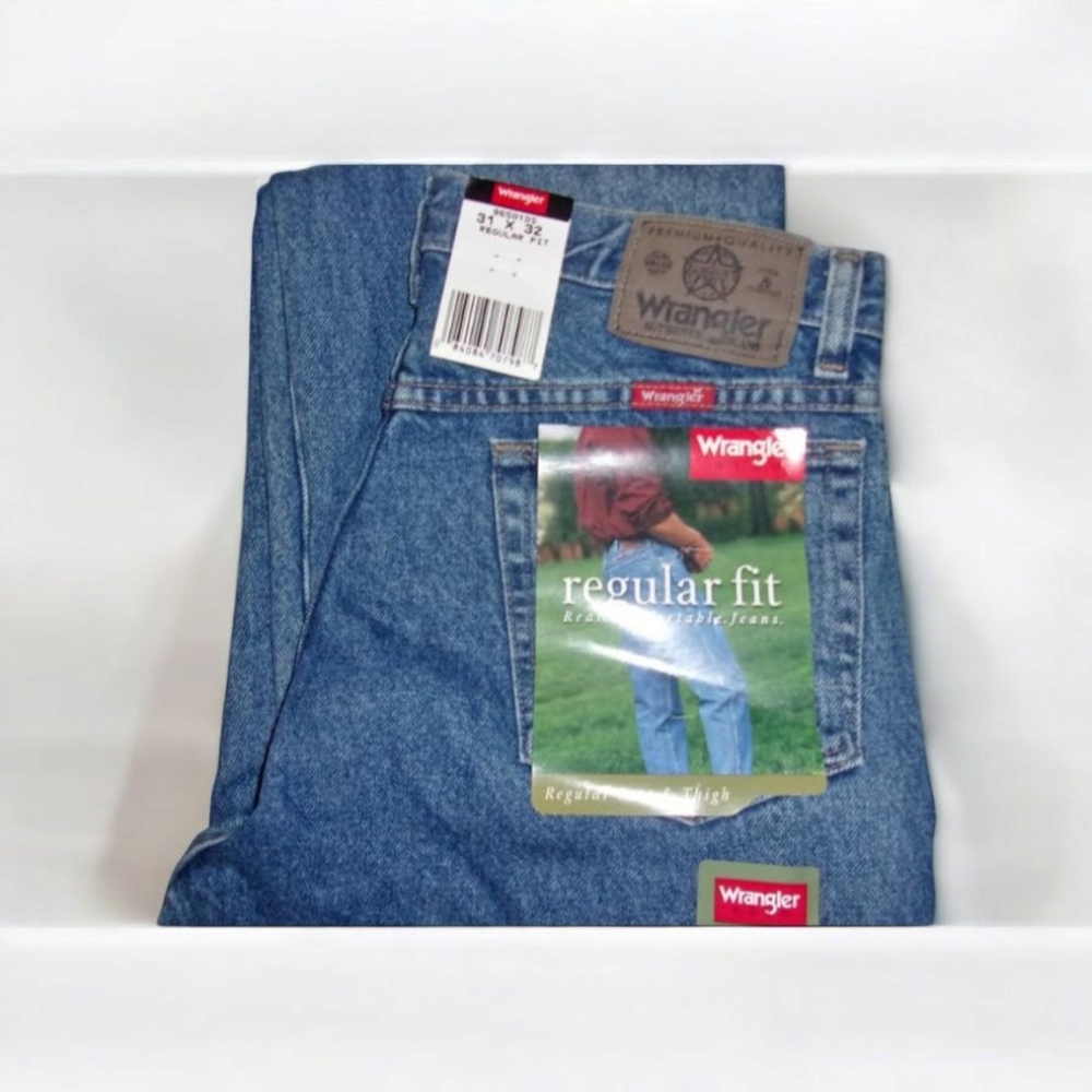 Wrangler Blue Straight Jeans Classic Fit